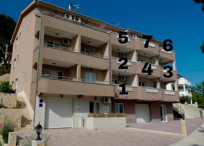 Apartments Anita And Zoran